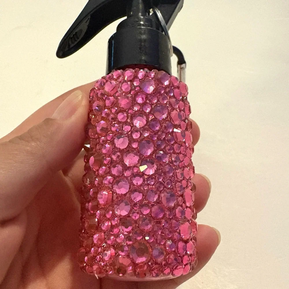 Pink Rhinestone Spray Bottle - Picture 3 of 4